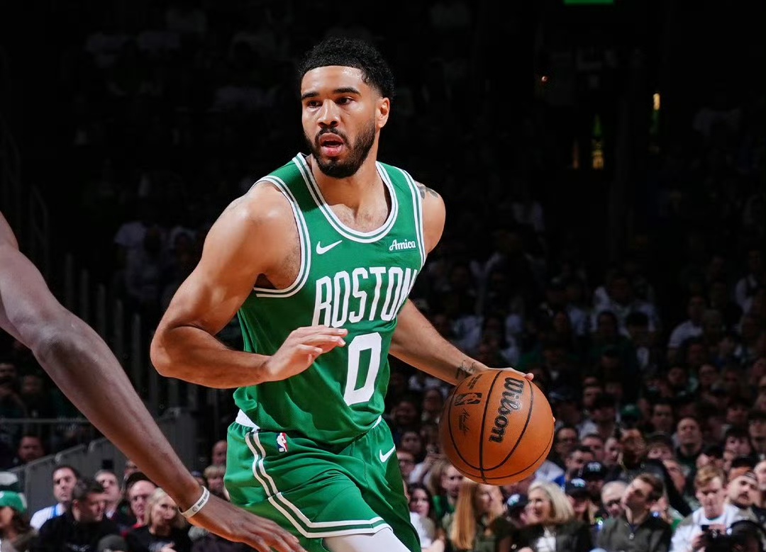  刚刚！塔图姆新星刷新纪录表现惊艳曼联今晨绝杀压哨，费德勒在中国队比赛中伤愈复出云鼎娱乐网站